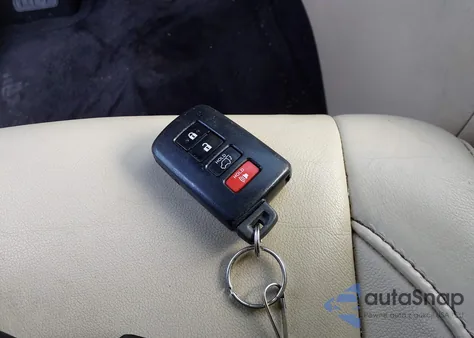 2015 Toyota Highlander Xle V6 z USA, uszkodzony, nr VIN 5TDJKRFHXFS087797